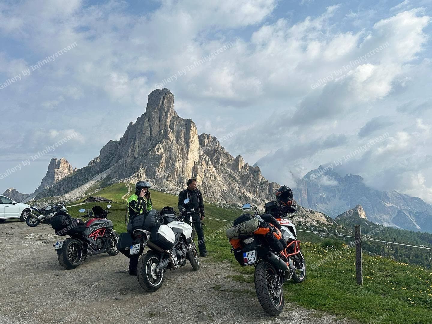 Kvällsljus vid Passo Giau